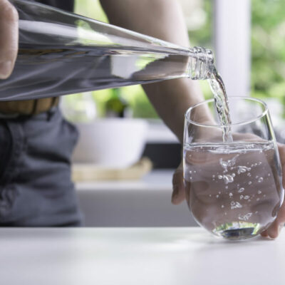 Vous pensez boire assez d’eau ? Vous vous trompez (comme 4 Français sur 5) !