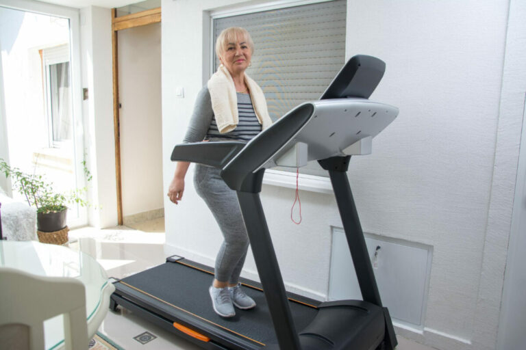 Tapis de course à domicile : ça vaut le coût à tout âge !