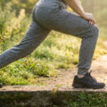 Soulager l'arthrose du genou naturellement sans chirurgie